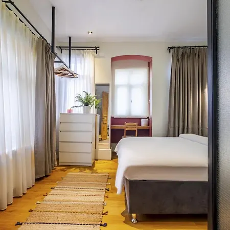 Dreamy And Flat In Beyoglu Istanbul